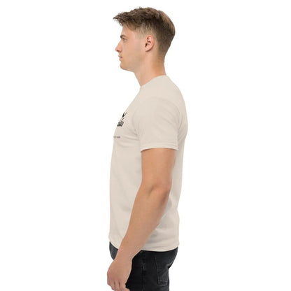 Side view of model wearing 'Erlebe Jesus Christus und du wirst nie mehr Durst haben' T-Shirt, showcasing a faith-inspired design in white.