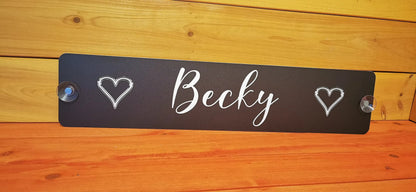 Custom LKW Namensschild with 'Becky' and heart motifs, designed for truck windscreen mounting.