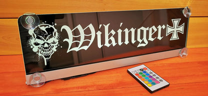 LED Namensschild für LKW mit "Wikinger" Motiv und Fernbedienung, ideal für personifizierte Truck Kabinen oder Showtrucks.